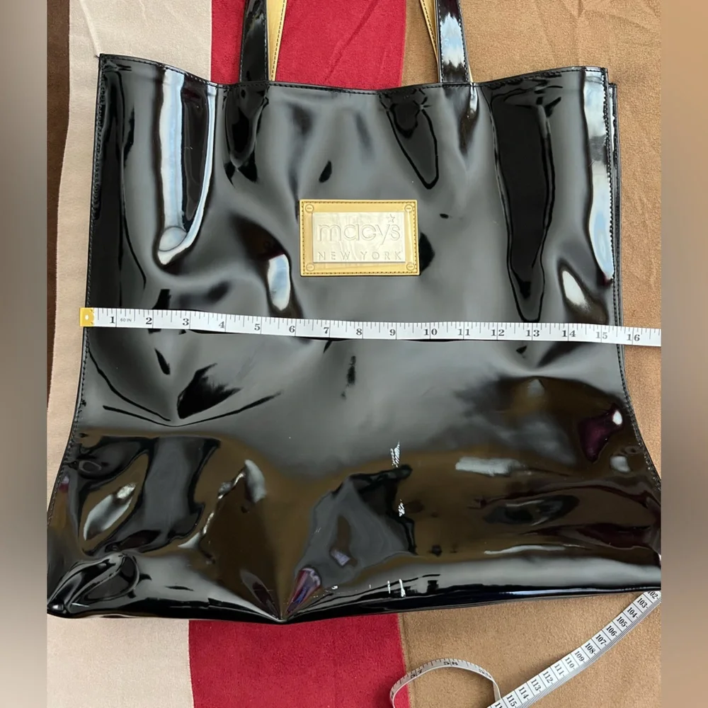 New Macys Large Black Patent Tote Bag - Picture 7 of 11